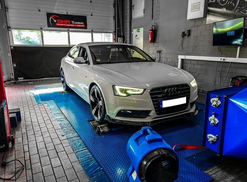 Weiß Gebraucht 2014 Audi A5 Sportback Ambiente Limousine | 16.999 € - Bild 1/4