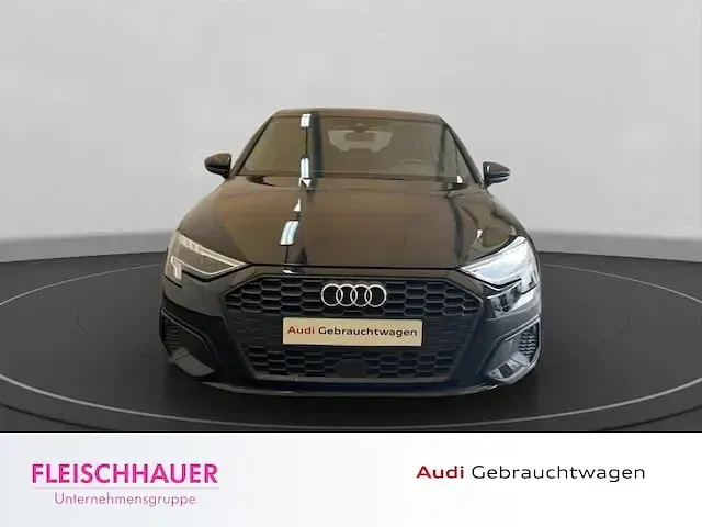 Gebraucht Audi A3 Sportback e-tron Ambiente 204 PS (150 kW) 2024 Mythosschwarz metallic Kleinwagen
