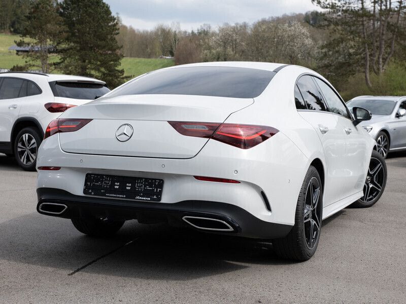 Gebraucht Mercedes CLA250 AMG 224 PS (164 kW) 2024 Weiss digitalweiss Coupé