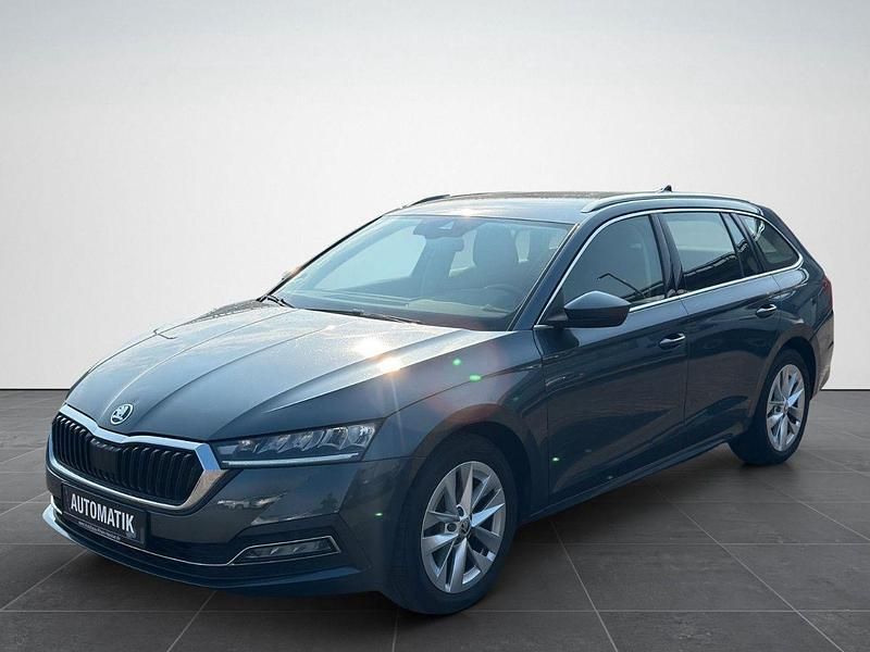 Gebraucht Skoda Octavia First Edition 150 PS (110 kW) 2020 Grau Kombi