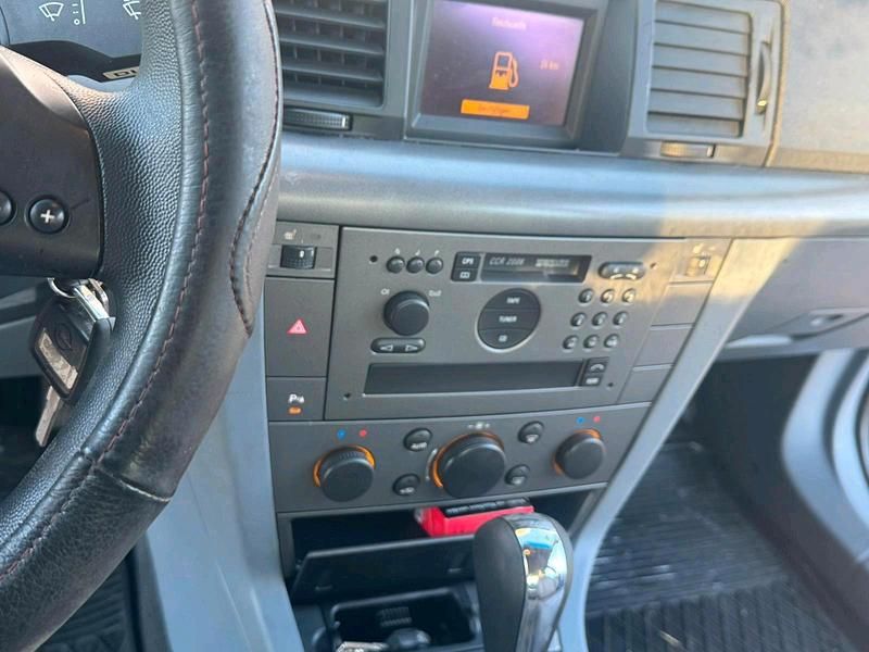 Gebraucht Opel Astra 150 PS (110 kW) 2003 Silber Limousine