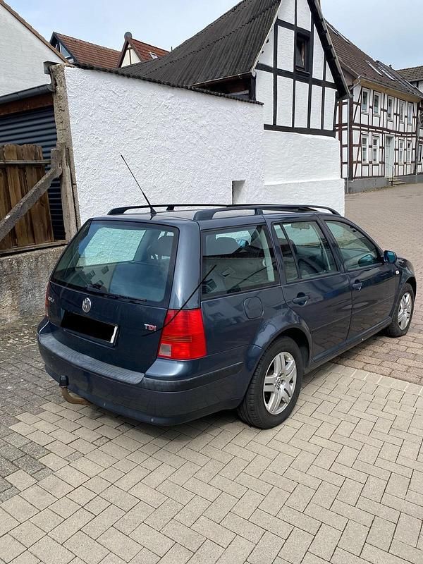 Gebraucht VW Golf IV 116 PS (85 kW) 2001 Grau Kombi