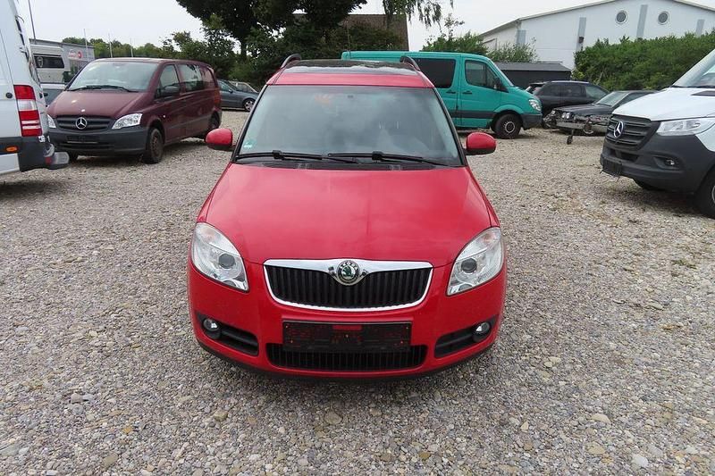 Rot Gebraucht 2008 Skoda Roomster Comfort Kombi | 2.600 € (Guter Preis) - Bild 1/4