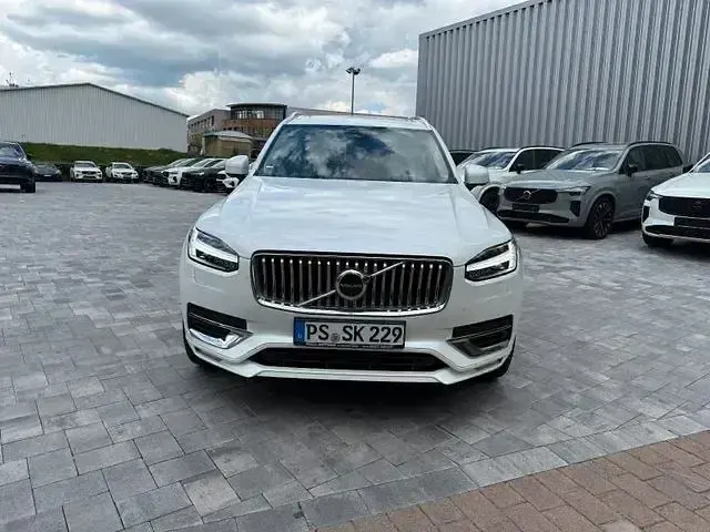 Second-hand Volvo XC90 Ultimate 235 CP (172 kW) 2023 Alb SUV