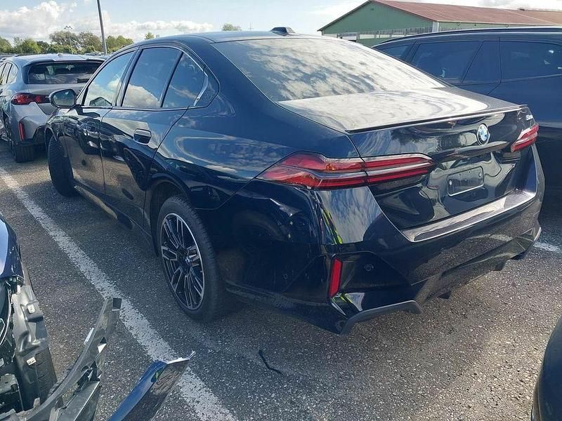 Gebraucht BMW 520 Shadowline 190 PS (139 kW) 2025 Schwarz Limousine