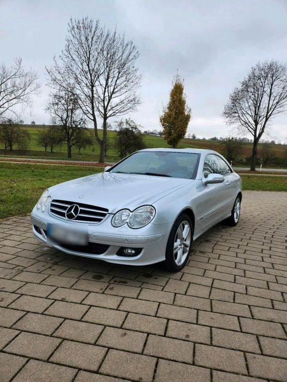 Silber Gebraucht 2008 Mercedes CLK200 Avantgarde Coupé | 4.300 € (Guter Preis) - Bild 1/4
