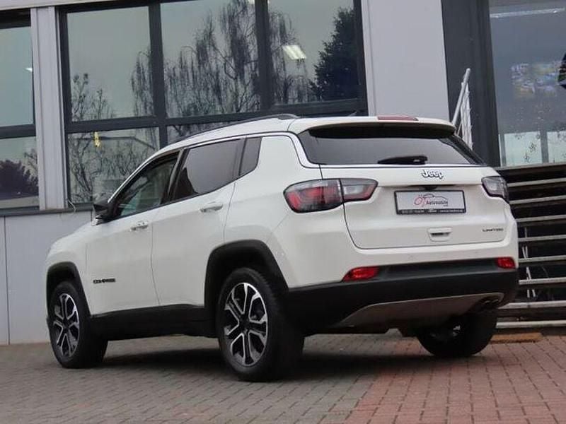 Gebraucht Jeep Compass 150 PS (110 kW) 2022 Alpine white SUV