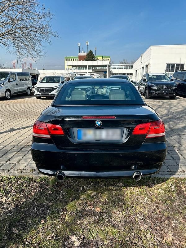Gebraucht BMW 335 Cabriolet 306 PS (225 kW) 2007 Schwarz Cabrio