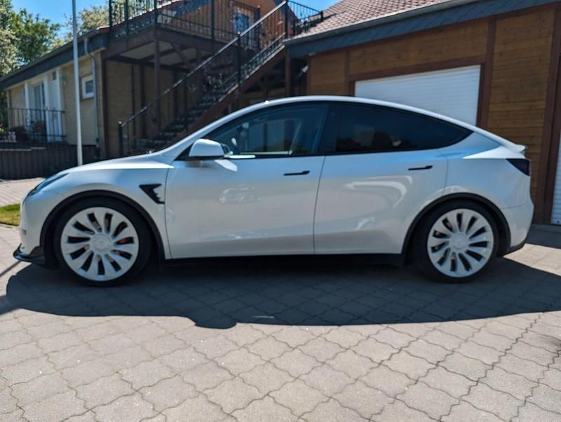 Gebraucht Tesla Model Y Performance 397 kW (540 PS) 2022 Weiß SUV