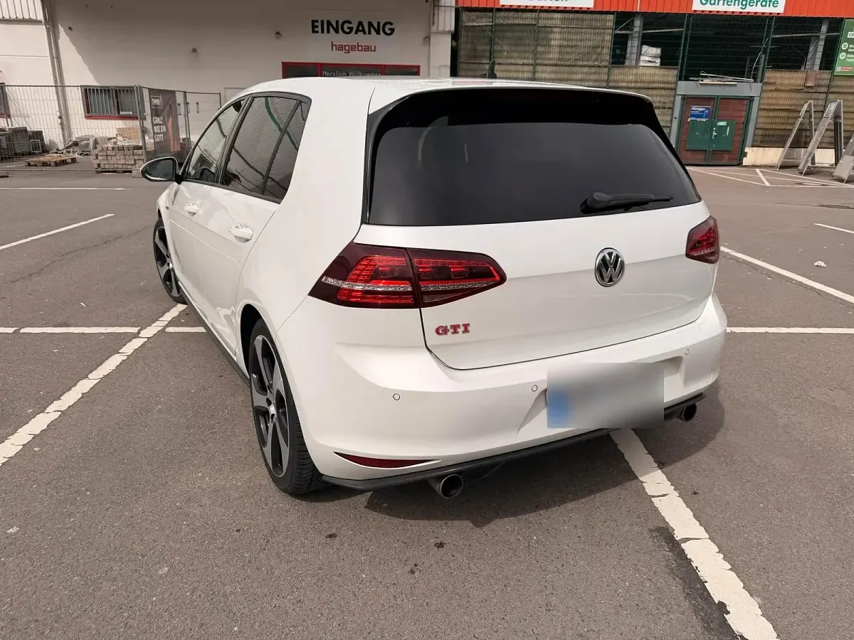 Gebraucht VW Golf VII GTI 230 PS (169 kW) 2016 Weiß Limousine