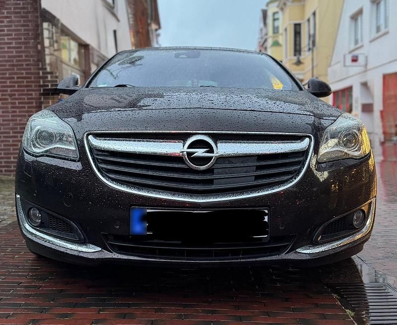 Gebraucht Opel Insignia 194 PS (142 kW) 2014 Braun Limousine