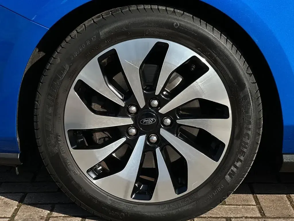 Gebraucht Ford Focus Cool & Connect 120 PS (88 kW) 2019 Blau Limousine