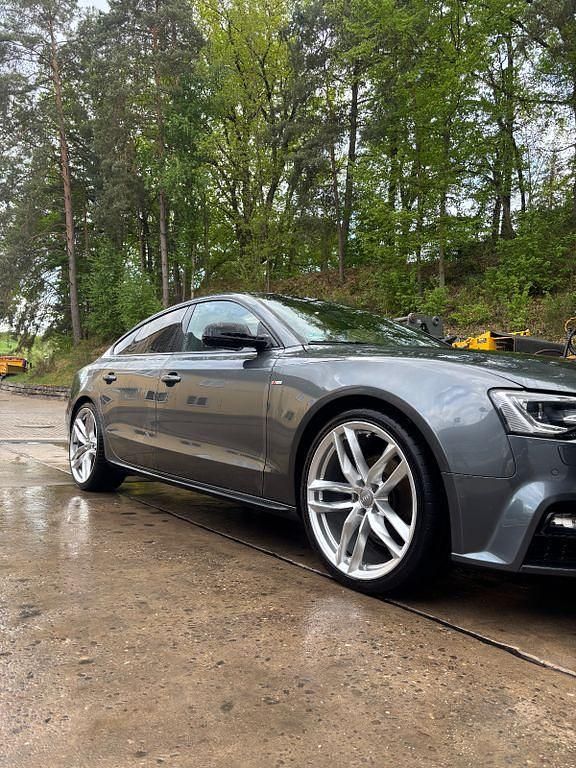 Gebraucht 2014 Audi A5 Sportback Sport Kleinwagen | 15.600 € (Etwas zu teuer) - Bild 1/4