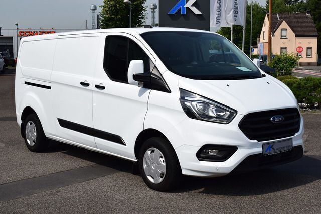 Weiß Gebraucht 2022 Ford Transit Custom Trend Limousine | 16.890 € (Superpreis) - Bild 1/4
