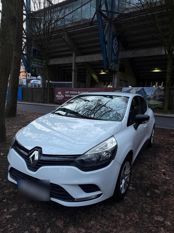 Gebraucht Renault Clio IV Life 74 PS (54 kW) 2017 Weiß Limousine