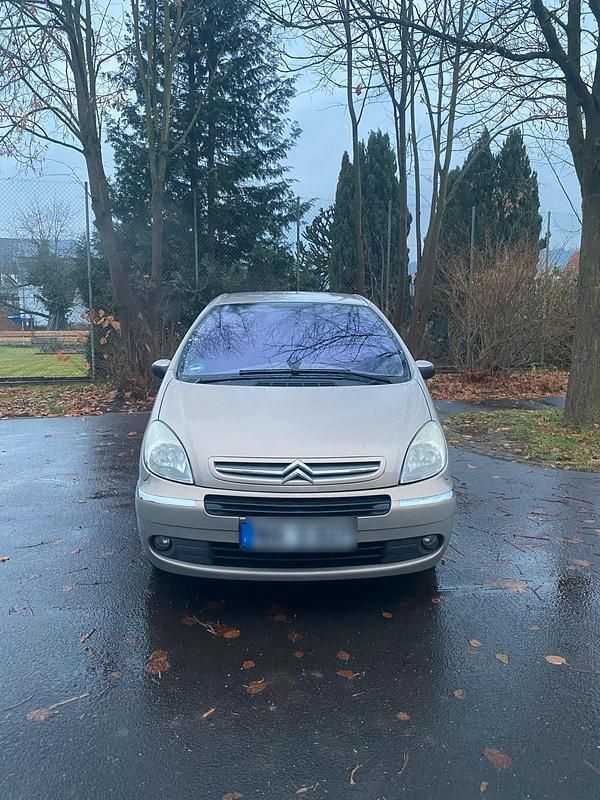 Gelb Gebraucht 2006 Citroën Xsara Picasso Van / Kleinbus | 1.300 € (Fairer Preis) - Bild 1/4