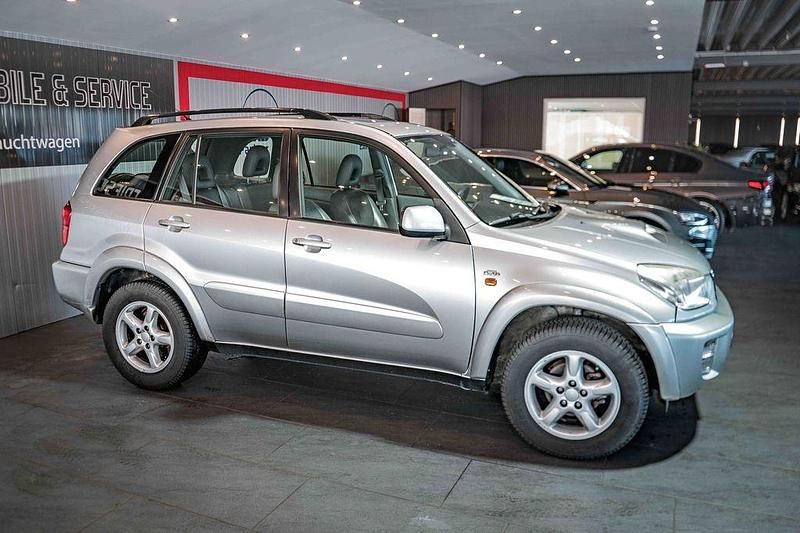 Gebraucht Toyota RAV4 Executive 116 PS (85 kW) 2003 Silber SUV