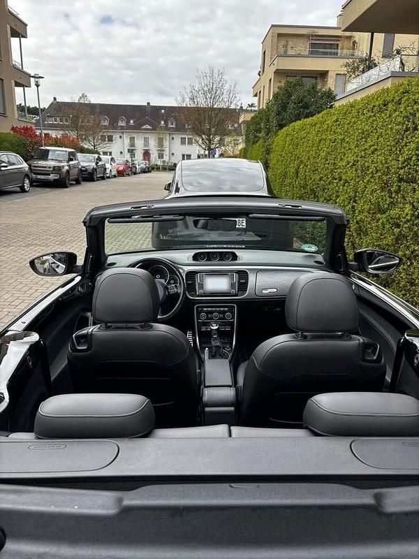 Gebraucht VW Beetle Allstar 150 PS (110 kW) 2017 Schwarz Kleinwagen