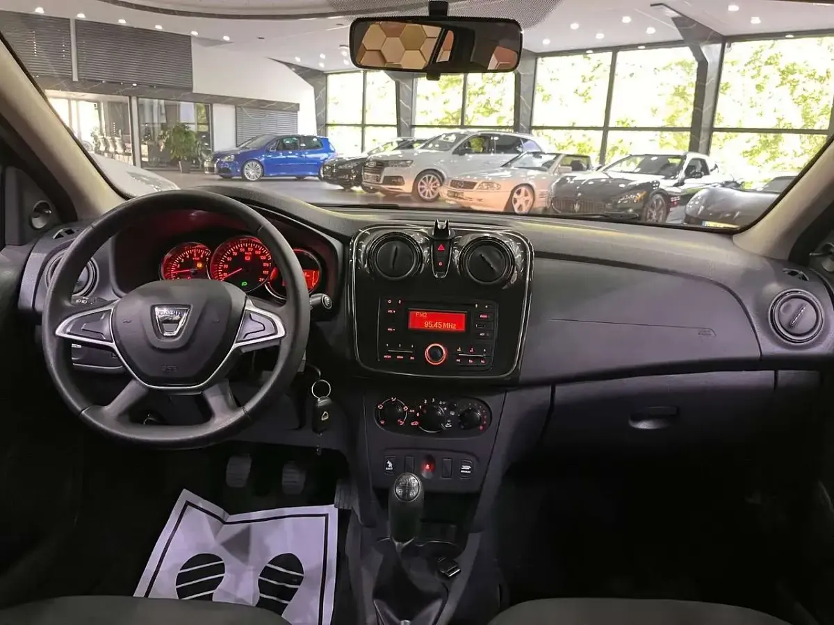 Gebraucht Dacia Logan MCV 73 PS (53 kW) 2020 Blau cosmos Kombi
