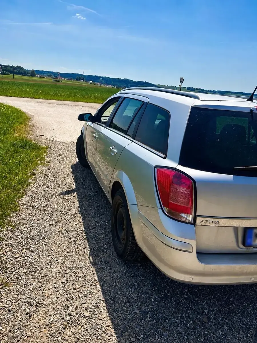 Gebraucht Opel Astra 125 PS (91 kW) 2005 Silber Kombi