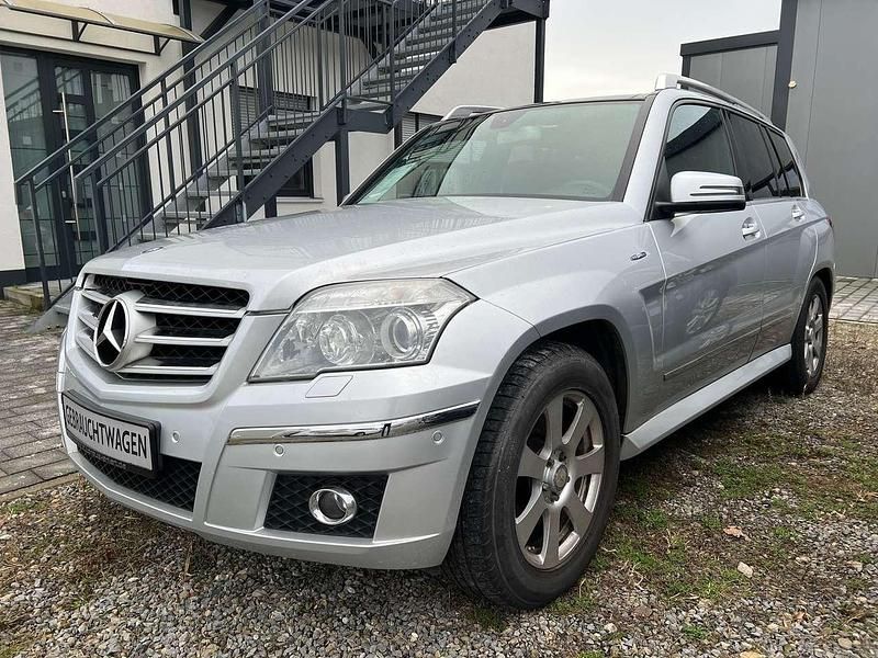 Iridiumsilber Gebraucht 2010 Mercedes GLK220 SUV | 14.990 € (Guter Preis) - Bild 1/4