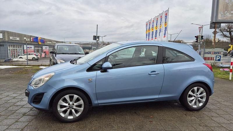 Gebraucht Opel Corsa Active 69 PS (50 kW) 2013 Blau Kleinwagen