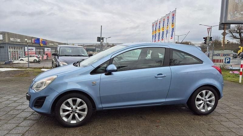Blau Gebraucht 2013 Opel Corsa Active Kleinwagen | 4.450 € (Fairer Preis) - Bild 1/4