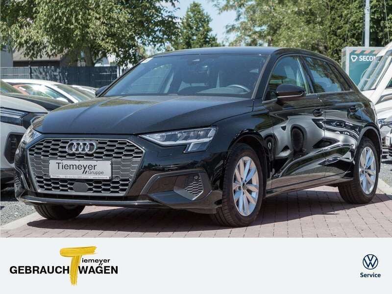 Brillantschwarz Gebraucht 2022 Audi A3 Limousine | 27.280 € (Fairer Preis) - Bild 1/4