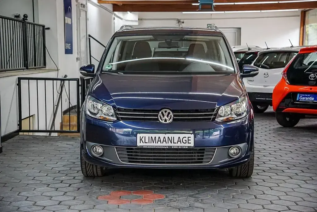 Gebraucht VW Touran 105 PS (77 kW) 2011 Night blue Van / Kleinbus