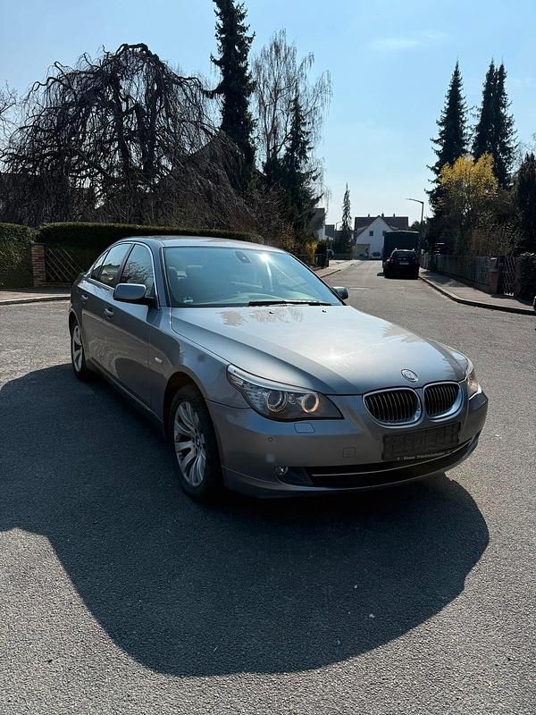 Gebraucht BMW 525 197 PS (144 kW) 2008 Limousine