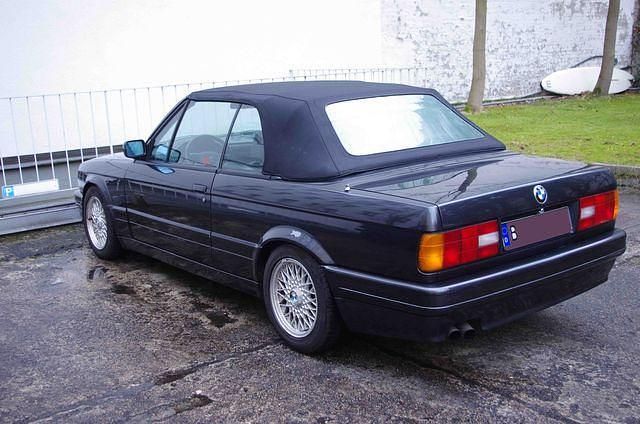 Gebraucht BMW 325 Cabriolet 170 PS (125 kW) 1991 Schwarz metallic Cabrio