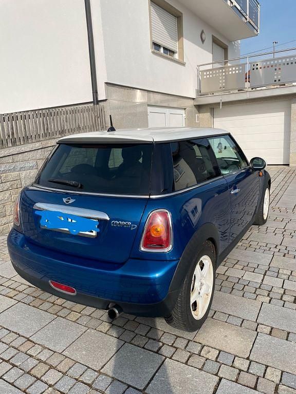 Second-hand Mini Cooper D 109 CP (80 kW) 2007 Albastru Hatchback