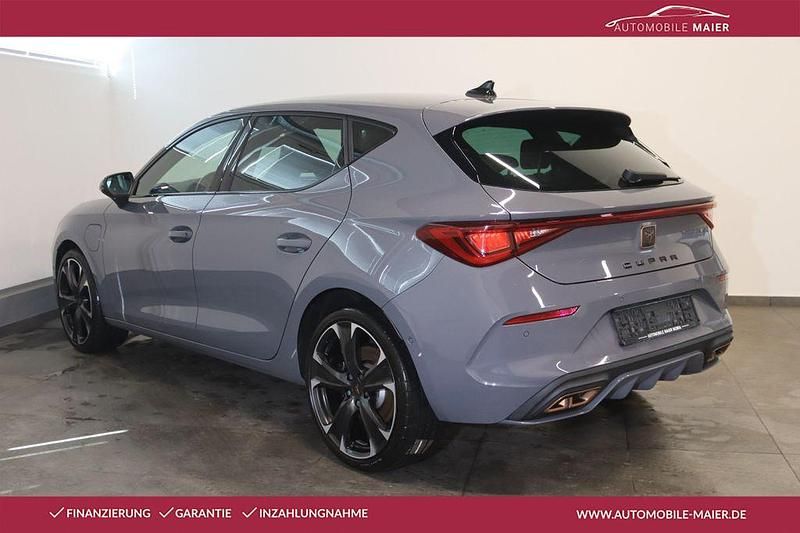 Second-hand Cupra Leon 245 CP (180 kW) 2022 Gri Berlinǎ