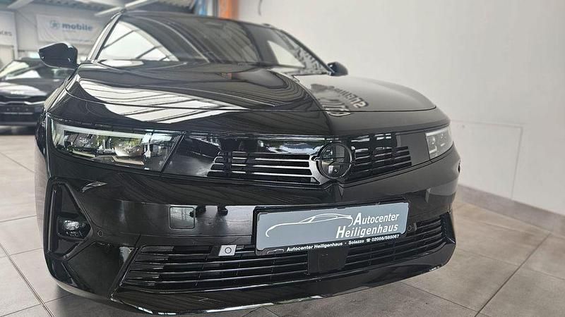 Perla nera perlmutt Gebraucht 2024 Opel Astra Kombi | 21.880 € (Superpreis) - Bild 1/4