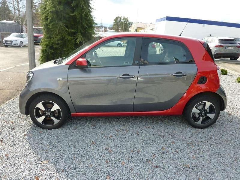 Gebraucht Smart ForFour Electric Drive 60 kW (82 PS) 2022 Graphitgrau Kleinwagen