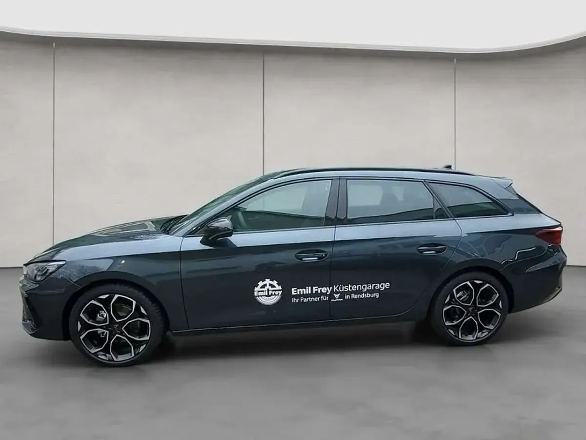 Gebraucht Cupra Leon 150 PS (110 kW) 2026 Magnetic grau metallic Kombi