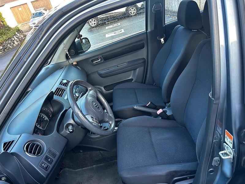 Gebraucht Suzuki Swift 92 PS (67 kW) 2005 Grau Kleinwagen