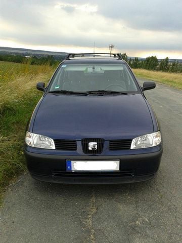Gebraucht Seat Cordoba 60 PS (44 kW) 2002 Blau metallic Kombi