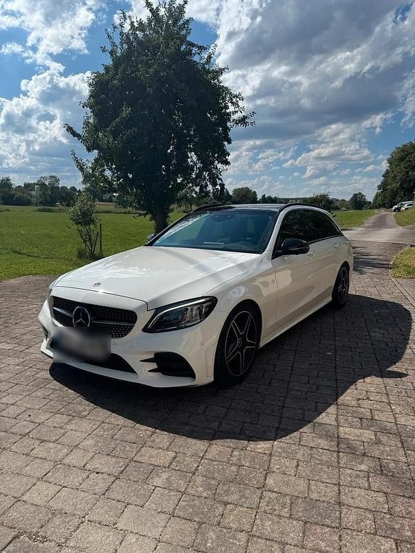 Weiß Gebraucht 2019 Mercedes C220 Kombi | 22.600 € (Fairer Preis) - Bild 1/4