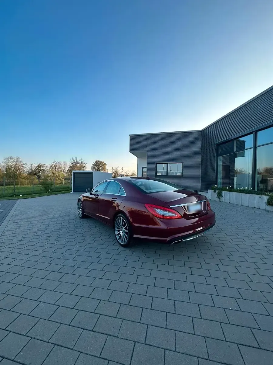 Gebraucht Mercedes CLS500 408 PS (300 kW) 2012 Rot Coupé