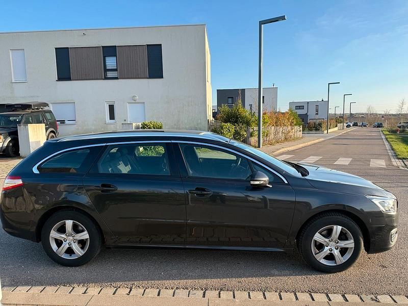 Gebraucht Peugeot 508 140 PS (102 kW) 2014 Schwarz Kombi