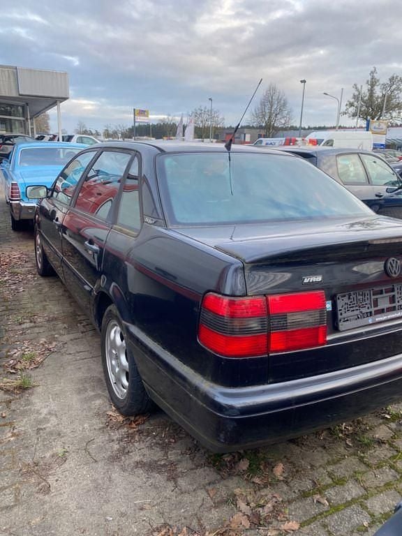 Używany VW Passat Exclusive 174 KM (127 kW) 1994 Czarny Sedan/Limuzyna