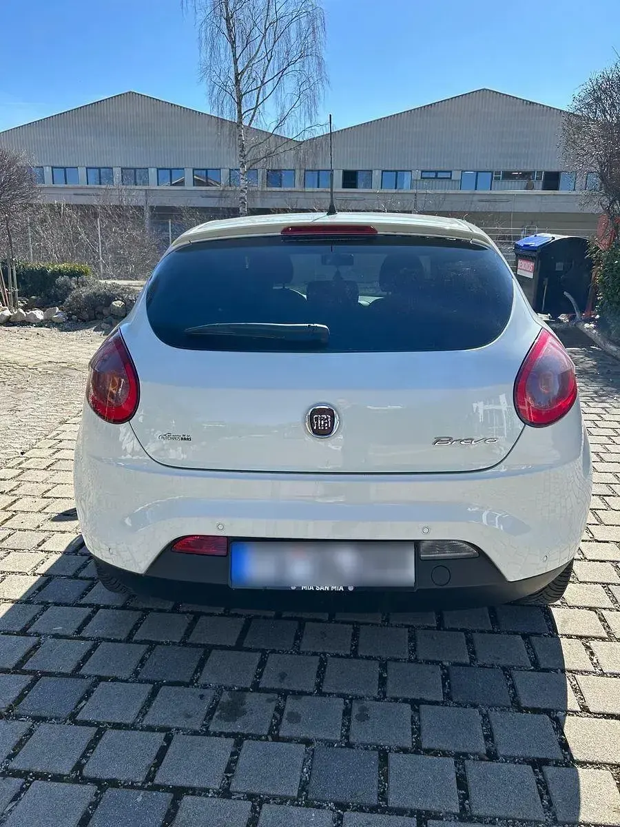 Gebraucht Fiat Bravo Emotion 150 PS (110 kW) 2008 Weiß Kleinwagen