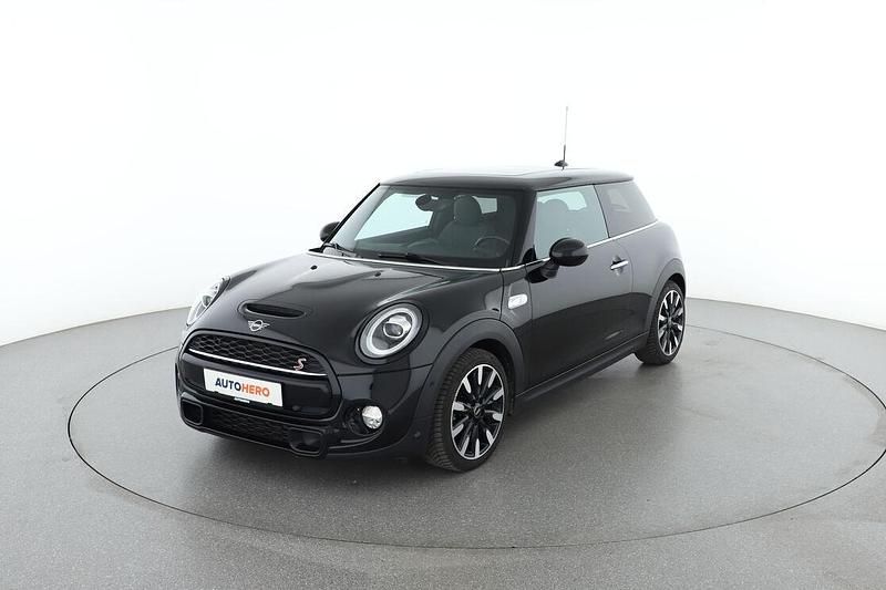 Schwarz Gebraucht 2018 Mini Cooper S Kleinwagen | 18.620 € (Fairer Preis) - Bild 1/3