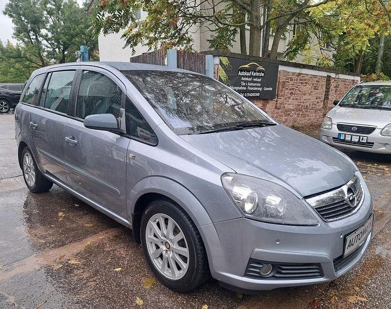 Silber Gebraucht 2006 Opel Zafira Edition Van / Kleinbus | 4.699 € (Etwas zu teuer) - Bild 1/4