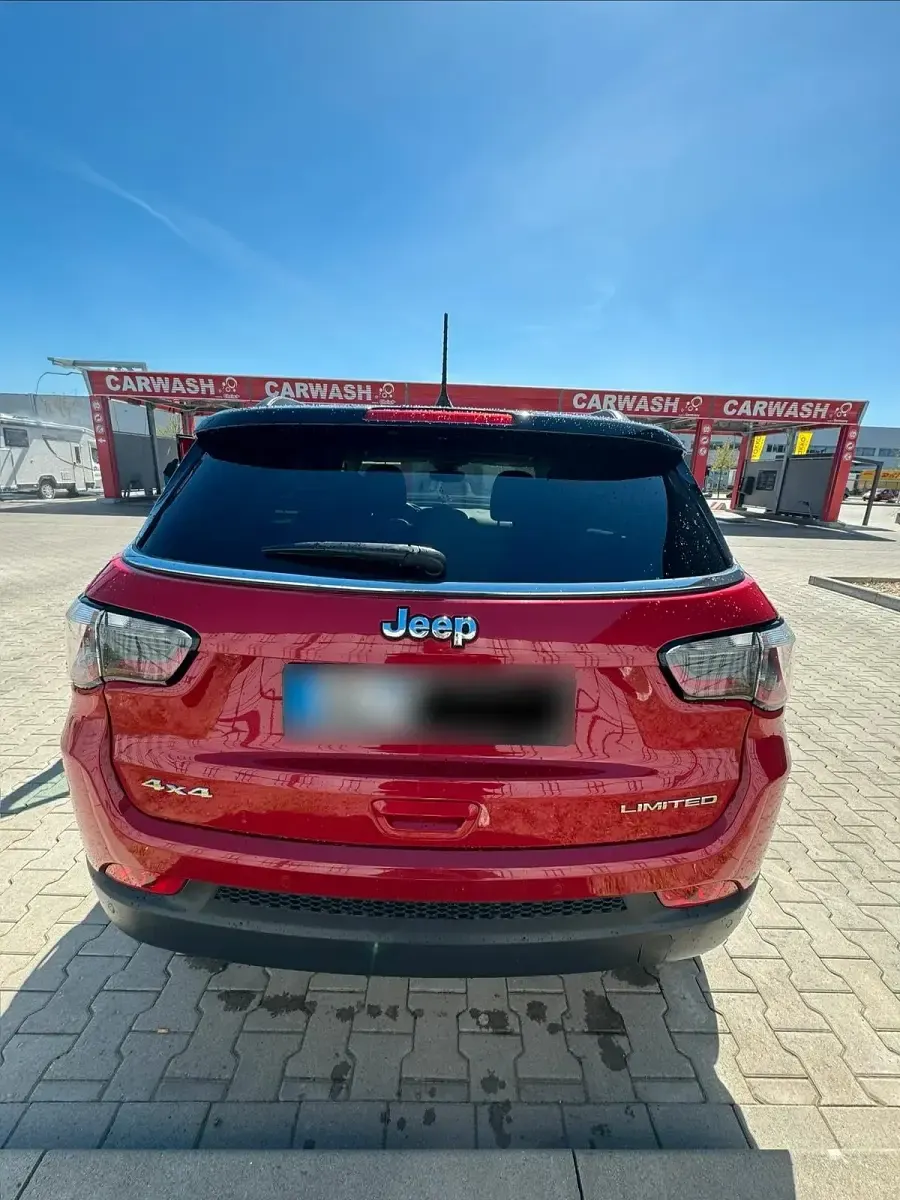 Gebraucht Jeep Compass 170 PS (125 kW) 2019 Rot SUV