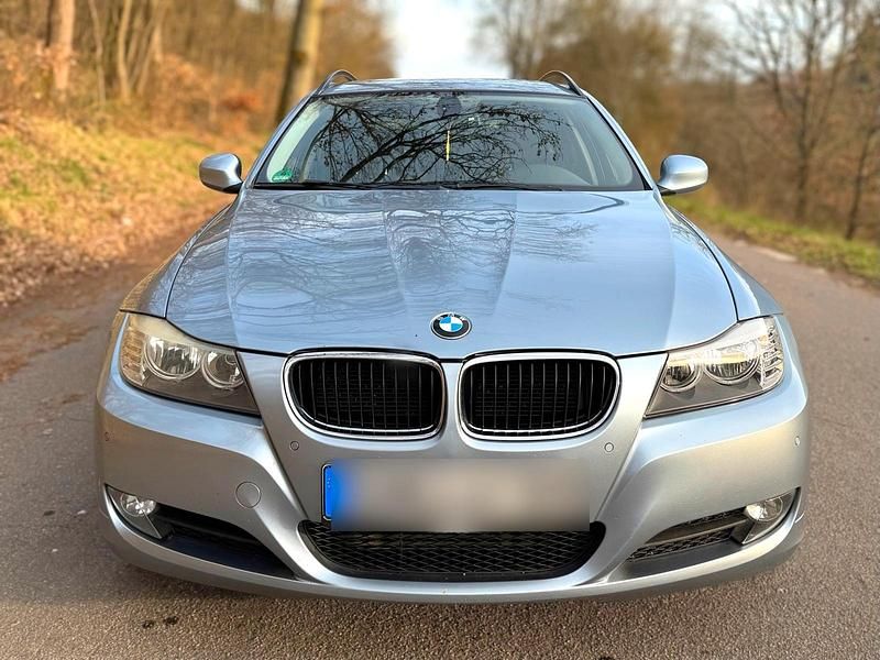 Gebraucht BMW 320 177 PS (130 kW) 2009 Kombi