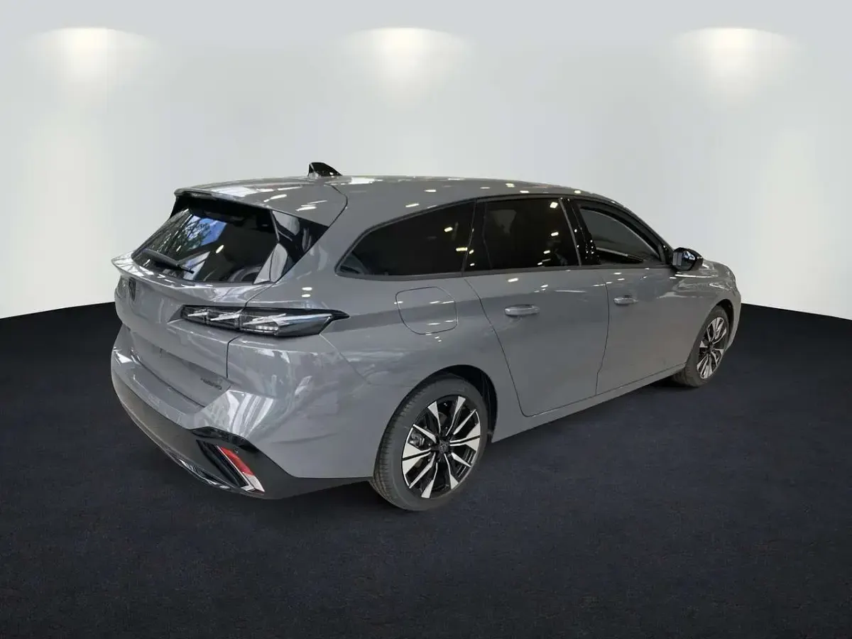 Neu Peugeot 308 Allure 145 PS (106 kW) 2026 Lackierung seleniumgrau/typ a Kombi