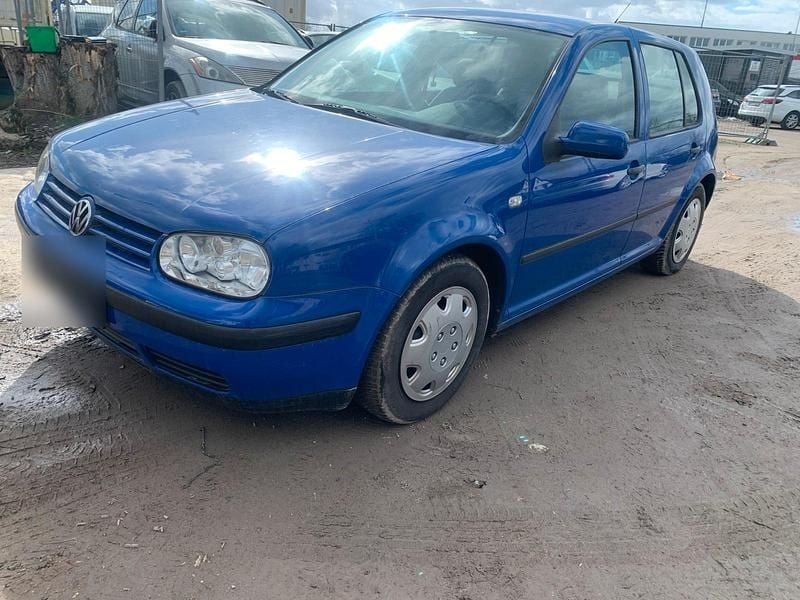 Gebraucht VW Golf IV 75 PS (55 kW) 2001 Blau Kleinwagen