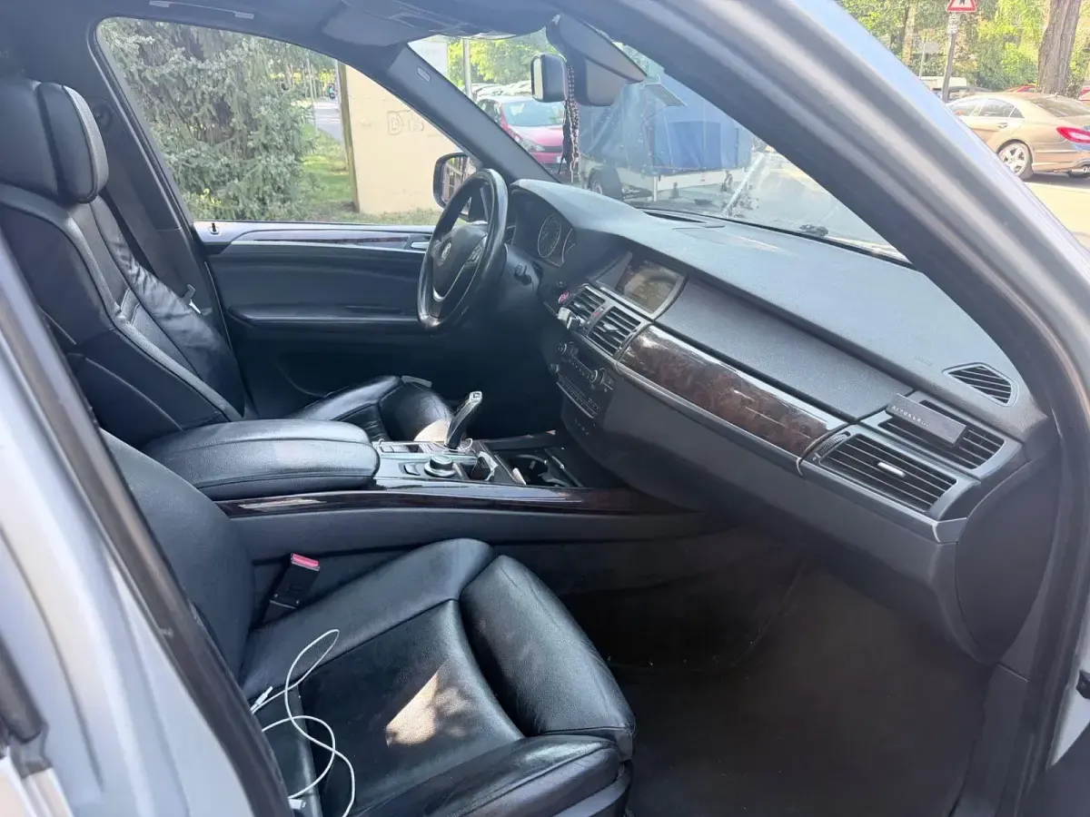 Gebraucht BMW X5 Sport Line 235 PS (172 kW) 2009 Silber SUV